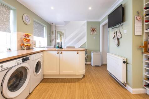 Kitchen(3).jpg