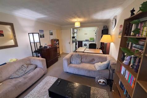 Lounge 2.jpg