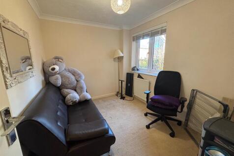 Bedroom 2.jpg