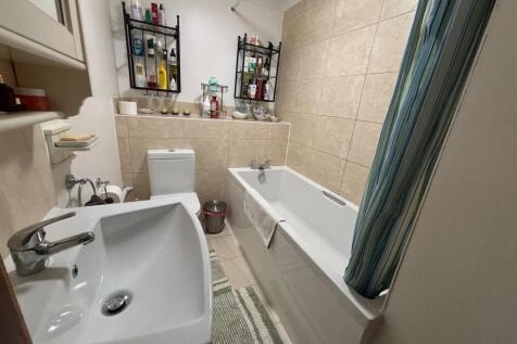 Greenwich_Bathroom.jpg