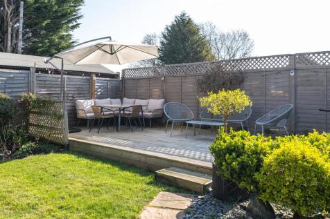 6HodgeCroft_Garden(2).jpg