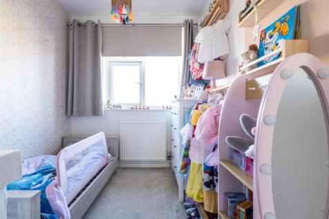 6Hodge_Croft_Bed3.jpg