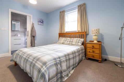 bedroom 2- new .jpg