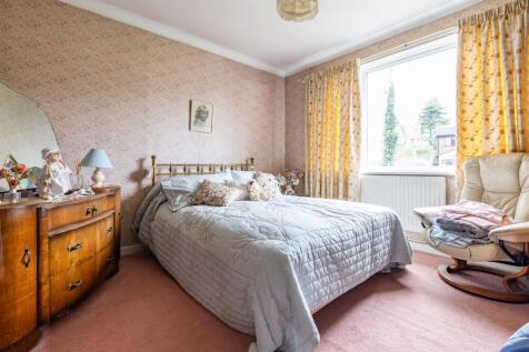 Masterbedroom .jpg