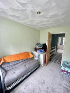 bedroom 3 .jpg