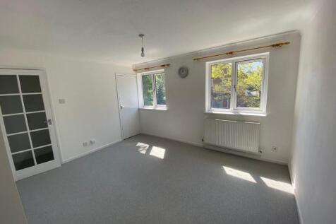 lIVING ROOM.jpg