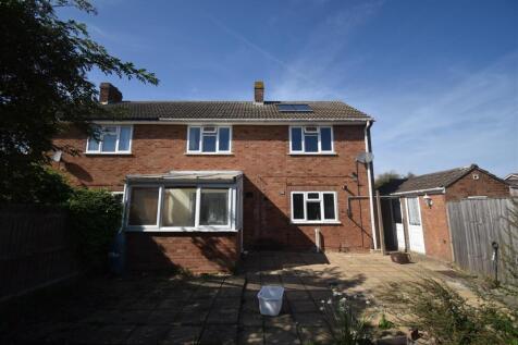 BACK OF HOUSE.JPG