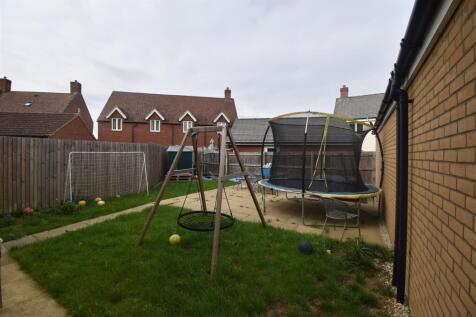 GARDEN.JPG