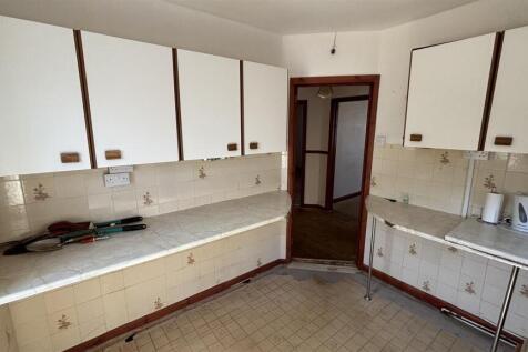 kitchen 2.jpeg