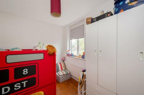 Sunnymead Road Hi-10.jpg