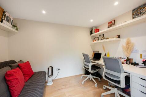 Sunnymead Road Hi-16.jpg