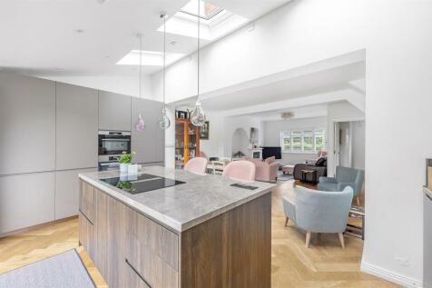 Dover House Road Hi-11.jpg