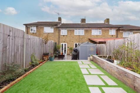 Stroud Crescent Hi-18.jpg