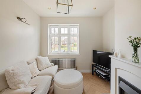 Dover House Road Hi-10.jpg