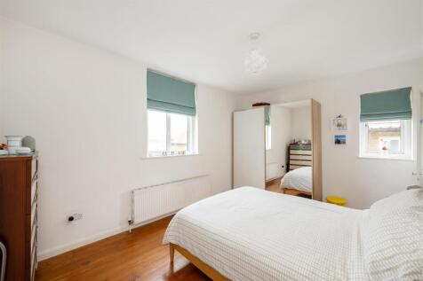 Sunnymead Road Hi-11.jpg