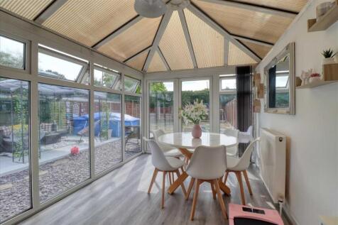 Dining Area /