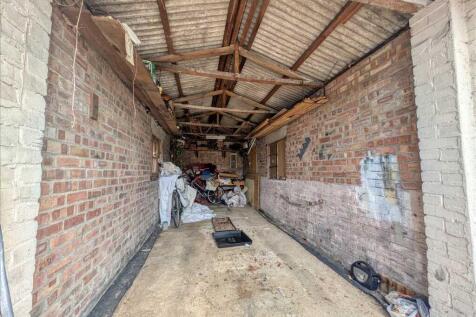 Detached Garage