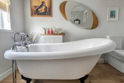 Freestanding Bath