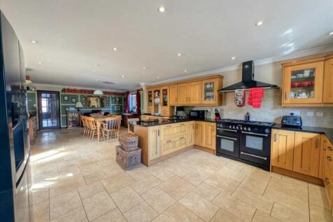 Kitchen / Diner