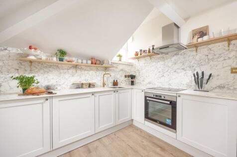 emma_place_top_floor
