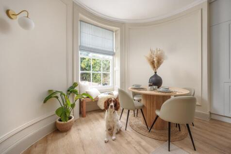 emma_place_lower_gro