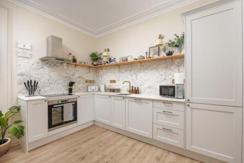 emma_place_lower_gro