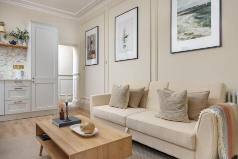 emma_place_lower_gro