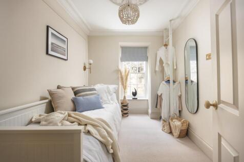 emma_place_lower_gro