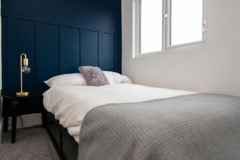 Room 6-6.jpg