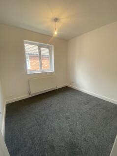 bedroom 1 .jpg