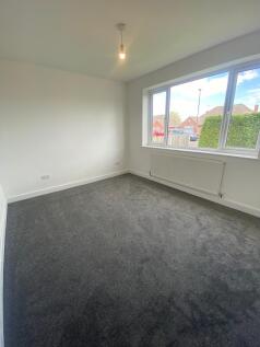 bedroom 2 1.jpg