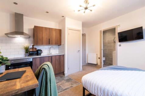 21 castle rd low-res-4.jpg