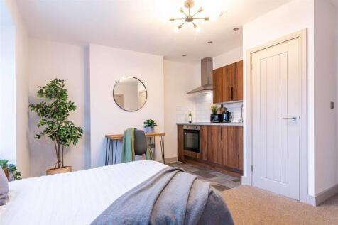 21 castle rd low-res-2.jpg