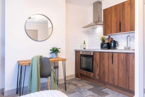 21 castle rd low-res-3.jpg