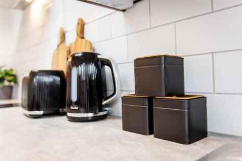 21 castle rd low-res-14.jpg