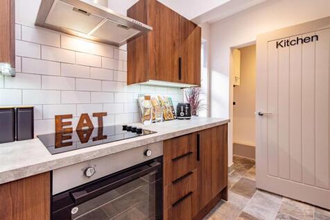 21 castle rd low-res-28.jpg