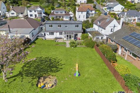 Garden and rear