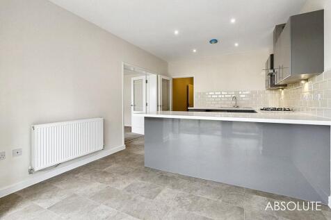 Dining area/kitchen