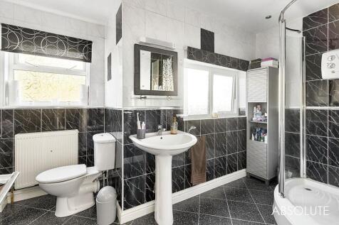 Maisonette shower room