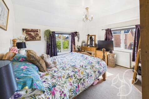 Principal BEdroom