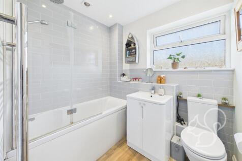 FamilyBathroom