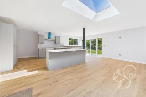 Kitchen/Living Area