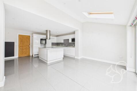 Kitchen/Dining Area