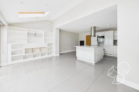 Kitchen/Dining Area