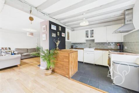 Kitchen/Living Space