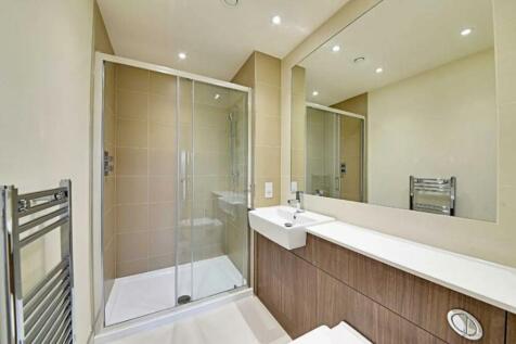 bathroom 2.JPG