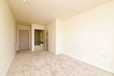 bedroom 3.JPG