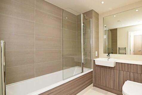 bathroom 1.JPG