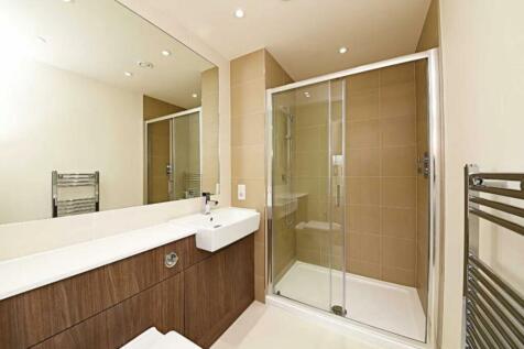 Bathroom.JPG