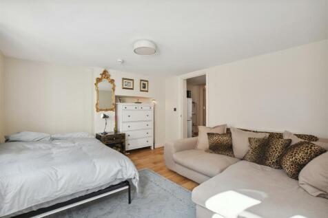 Bedroom 3.jpg